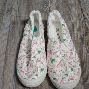 The Humane Society of America slip on dog print sneakers Sz 8 NWOT